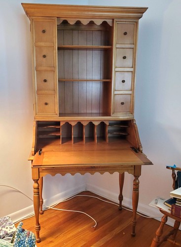 Maddox colonial revival maple - colonial,